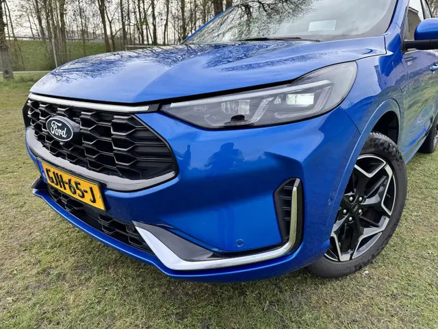 Ford Kuga 2.5 PHEV 243PK ST-Line X | TREKHAAK WEGKLAPBAAR | BLIS | WINTERPACK | MATRIX LED | HEAD-UP...