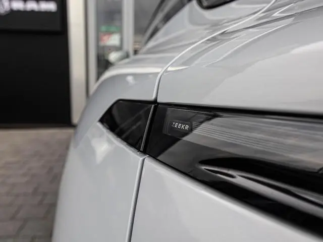 Zeekr 7GT