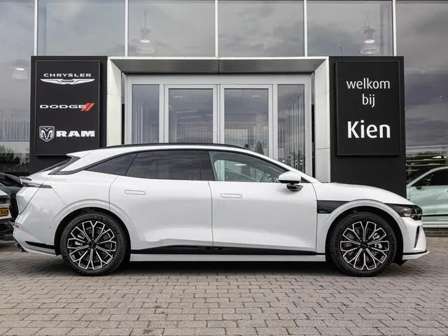 Zeekr 7GT