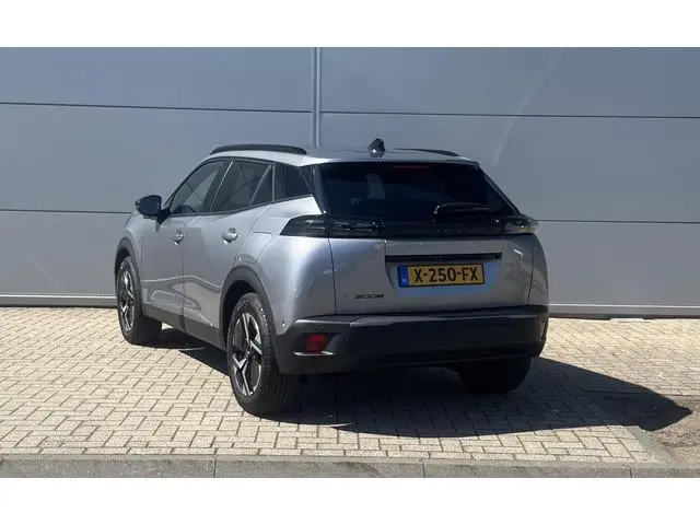 Peugeot e-2008 EV Allure 54 kWh | Keyless Entry & Start | Camera | Navigatie