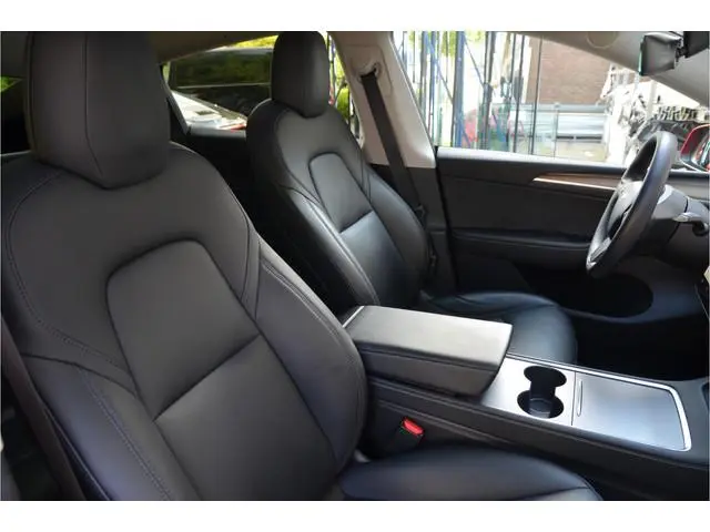 Tesla Model Y Long Range AWD 75 kWh Trekhaak (1.600kg), AutoPilot3.0