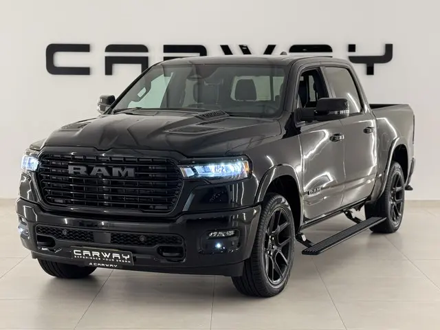 Dodge Ram MY25 Laramie High Spec SST 3.0L TT 420pk pass.scherm