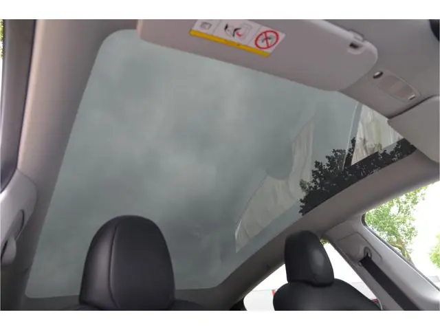 Tesla Model Y RWD 58 kWh Premium, AutoPilot4.0 Ryzen (FSD 99,- per maand), LFP accu