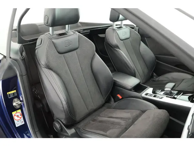 Audi A5 Cabriolet 40 TFSI 190pk S Edition Nekverwarming Keyless HUD Camera Adaptive Cruise Virtual C...