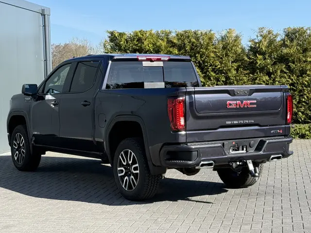 GMC Sierra