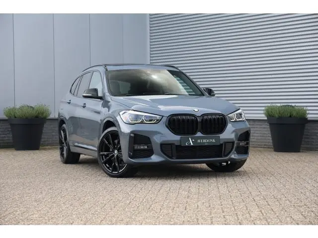 BMW X1 xDrive25e 220pk M-Sport Pano|Memory|H&K|Leder|Stuurvw|HUD|Cam