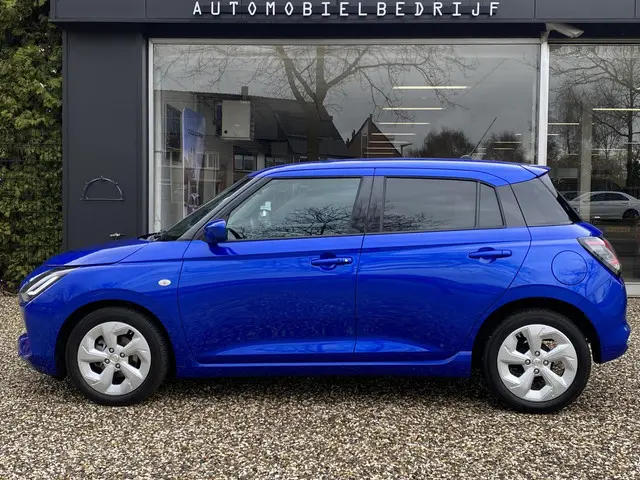 Suzuki Swift 1.2 Select Smart Hybrid | Automaat | Adaptieve Cruise Control | Stoelverwarming | Navig...