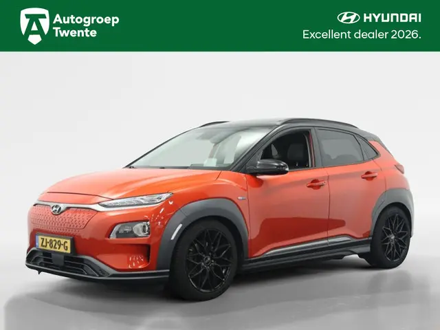 Hyundai Kona EV Premium Sky Sport 64 kWh | Verlaagd |  Leder | Navigatie | Ca