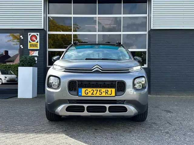 Citroën C3 Aircross 1.2 S&S Shine Automaat, Camera, CarPlay, Cruise, Trekhaak, Head-Up, PDC