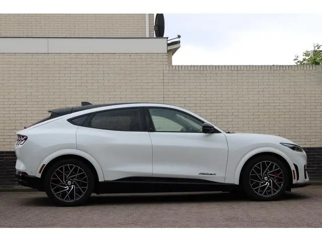 Ford Mustang Mach-E GT Extended AWD 98 kWh | Panoramadak | BLIS | B&O | Full Options