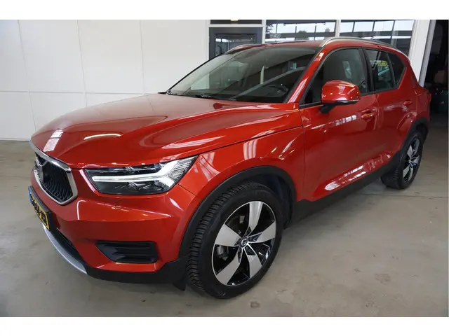 Volvo XC40 2.0 D3 Momentum Automaat Leder Parking-climate