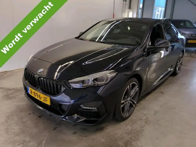 BMW 2-serie Gran Coupé 218i M Sport LED Carplay Cruise Control 18 inch HiFi Pakket Live cockpit pro...
