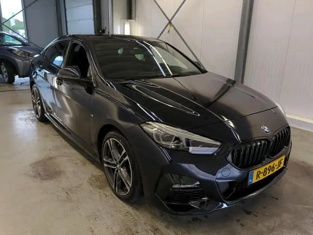 BMW 2-serie Gran Coupé 218i M Sport LED Carplay Cruise Control 18 inch HiFi Pakket Live cockpit pro...