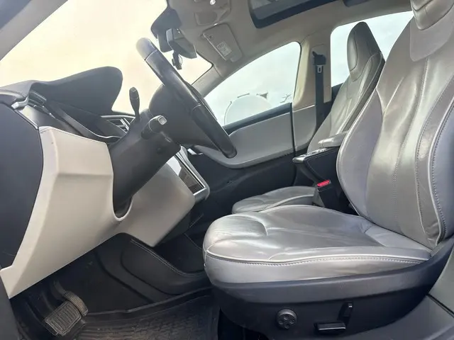 Tesla Model S 85 Base |PANO|CSS|FREE SUPERCHARGING|PREMIUM|STOELVW|SOH 85%| 4109