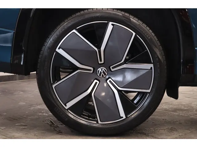 Volkswagen Tayron 1.5 eHybrid R-Line Edition ACC PDC Panoramadak 272PK!