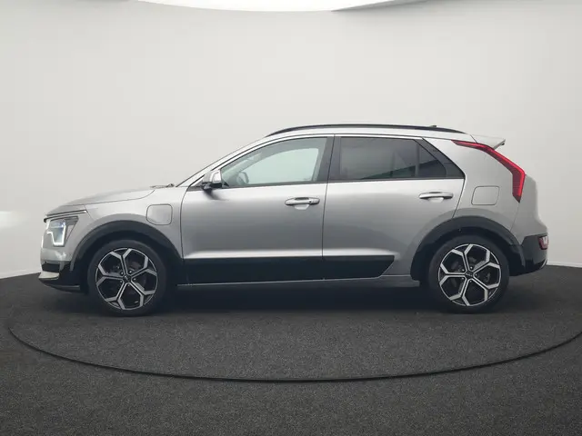 Kia Niro 1.6 GDi ExecutiveLine Plug In Hybrid 182pk Dealer O.H PHEV | Panodak | Trekhaak Afn. | Lede...