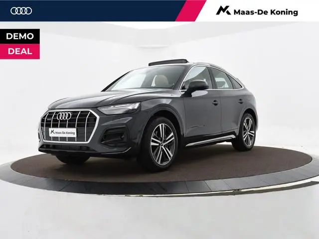 Audi Q5 Sportback Advanced edition 50 TFSI e 220 kW/299 PK · Luchtvering · Glazen panoramadak · Ass....
