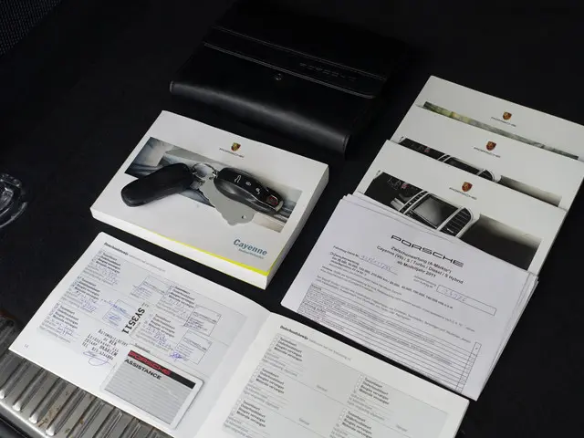 Porsche Cayenne 3.0 S E-Hybrid- Panoramadak, Luchtvering, Xenon Led, Navigatie, Leder Interieur