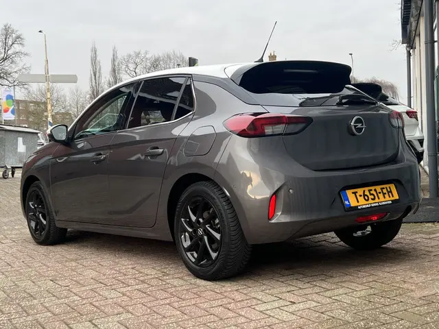 Opel Corsa 1.2 GS Line. | AUTOMAAT | CAMERA | CARPLAY | LED |
