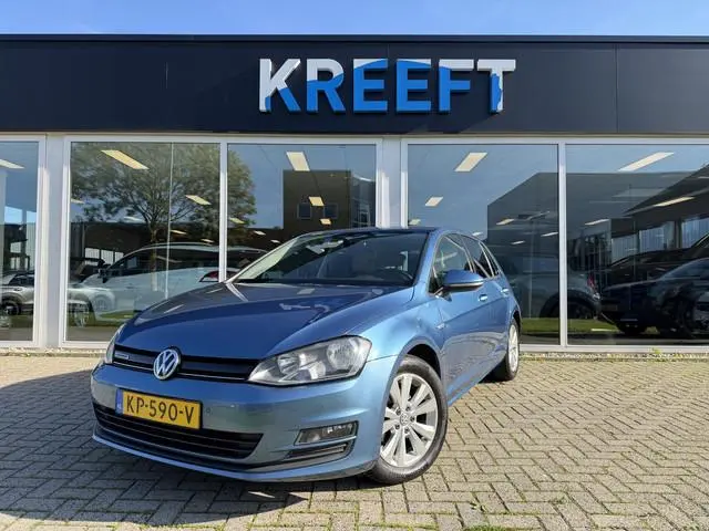 Volkswagen Golf 1.0 TSI Connected Series Leder | Automaat