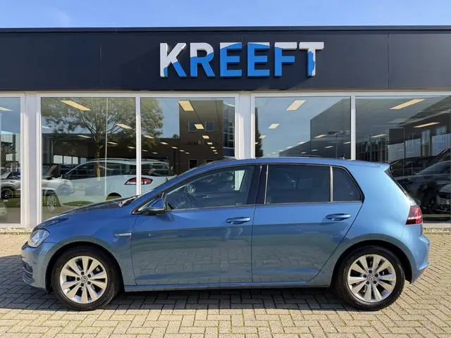Volkswagen Golf 1.0 TSI Connected Series Leder | Automaat
