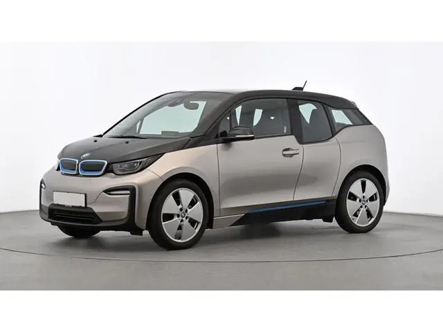 BMW i3 Executive 120Ah 42 kWh | Adaptive CC | LED | Navi | Weinig km | SOH 92% | Accu garantie tot 0...