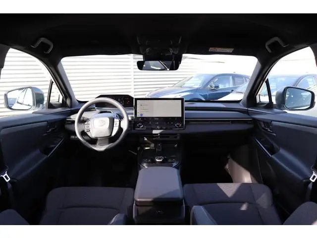 Toyota bZ4X Dynamic 73 kWh Direct leverbaar €3000 inruilpremie