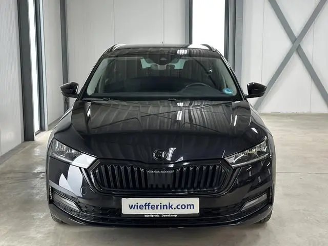 Škoda Octavia Combi 1.5 e-TSI Business Edition DSG | ACC | Camera | Navi | Trekhaak |