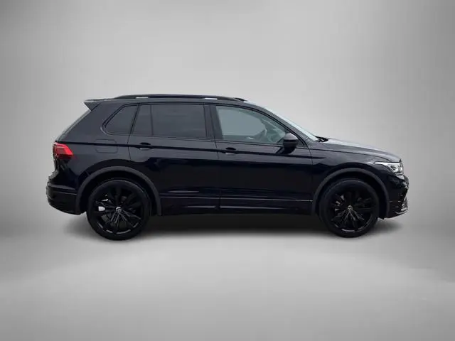 Volkswagen Tiguan 1.4TSIeHybrid 180kW/245PK R-Line Black Style · Panoramadak · Trekhaak · 360°Camera...