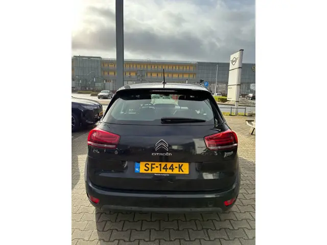 Citroën C4 Picasso 1.2 PureTech Shine Bj 2017 Hoge Zit Dealer onderhouden Nu 6950, -