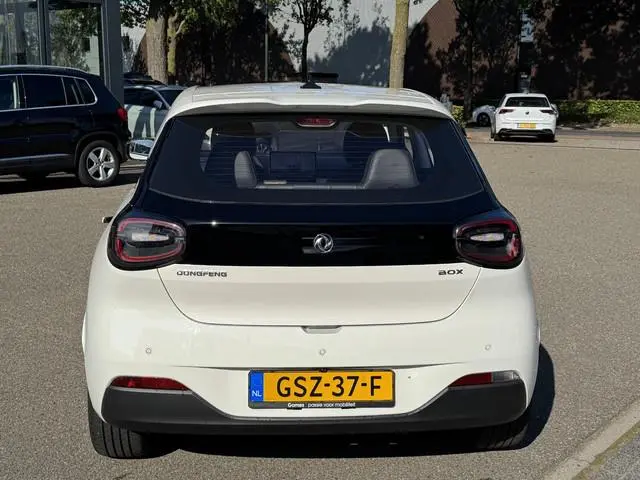 Dongfeng Box