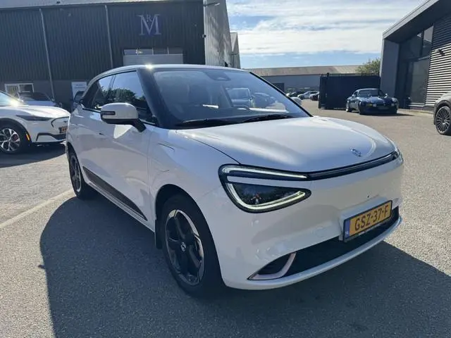 Dongfeng Box