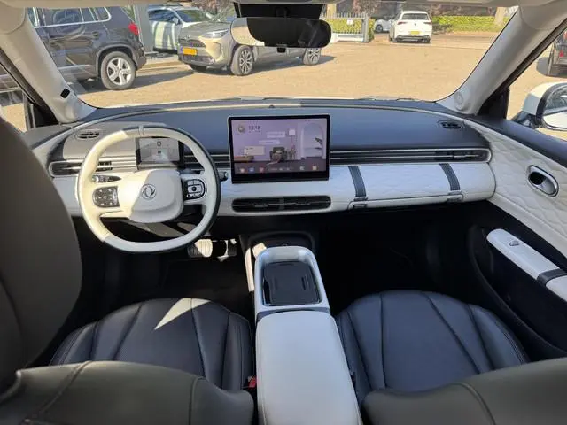 Dongfeng Box