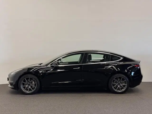 Tesla Model 3 Long Range AWD 75 kWh Autopilot Panoramadak Leder Navi PDC VA Camera