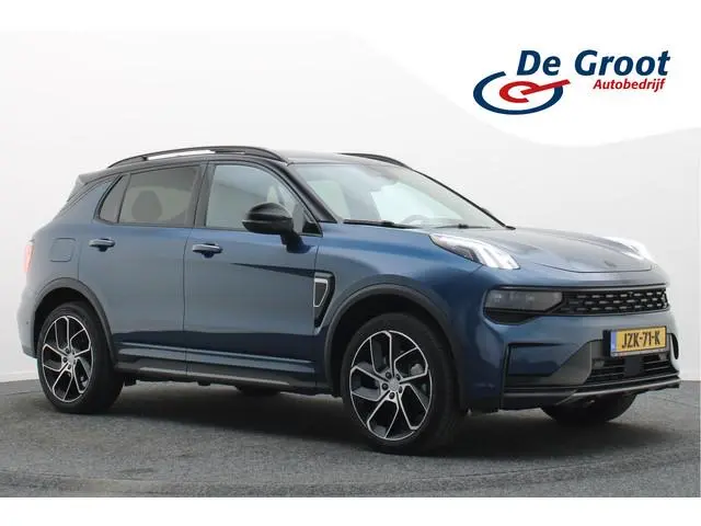 Lynk & Co 01