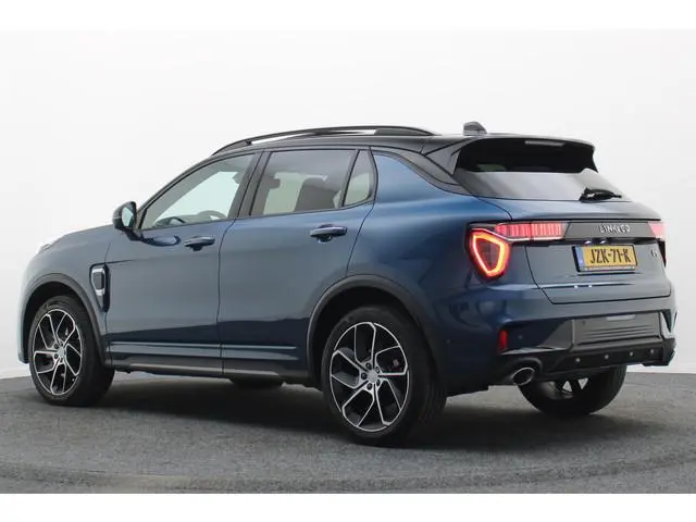 Lynk & Co 01 1.5 Plug-in Hybrid 360° Camera, Panoramadak, Zwarte hemel, ACC, Keyless, PDC, LED, 20''