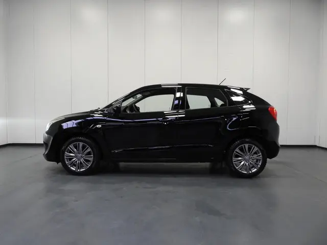 Suzuki Baleno 1.2 Business Edition NAVI/CAMERA/XENON/16"LMV!