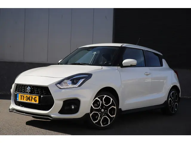 Suzuki Swift 1.4 140pk/Sport/H6/Adaptive/Carplay/Camera/€31 per mnd.