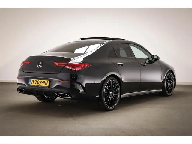 Mercedes-Benz CLA-klasse 200 Premium Plus | PANORAMADAK | HEAD UP | BURMESTER | DAB | APPLE | 360 CA...