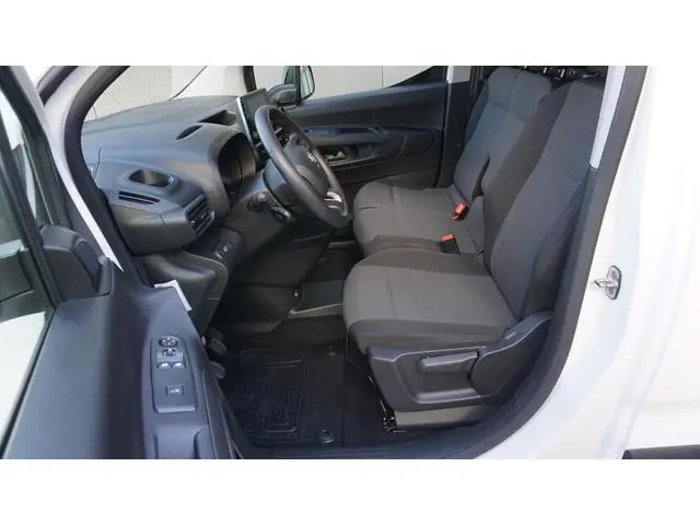 Toyota pro-ace