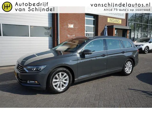 Volkswagen Passat Variant 1.5 TSI Comfortline Business 150pk AUTOMAAT - TREKHAAK - CAMERA - STOELVER...