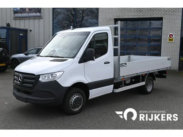 Mercedes-Benz Sprinter 515 CDI L2 Pro Open laadbak 3500 KG trekhaak, Geveerde stoel