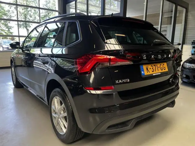 ŠKODA Kamiq 1.0 TSI Active Lichtmetalen velgen
