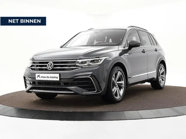 Volkswagen Tiguan 1.5 TSI 150pk DSG R-Line · Apple/Android Car Play · Navigatie · P-Sensoren · Elek....