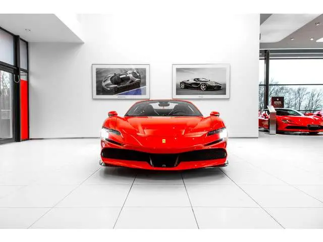 Ferrari SF90 Spider
