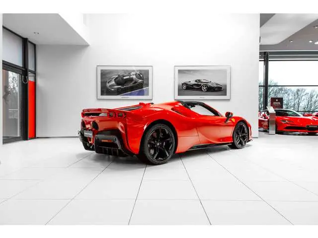 Ferrari SF90 Spider