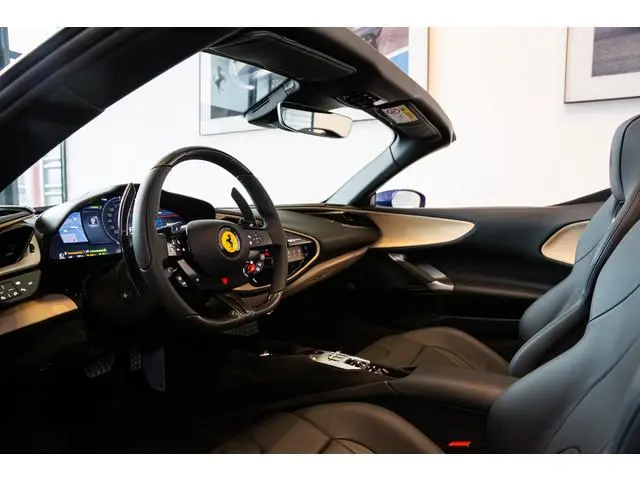 Ferrari SF90 Spider