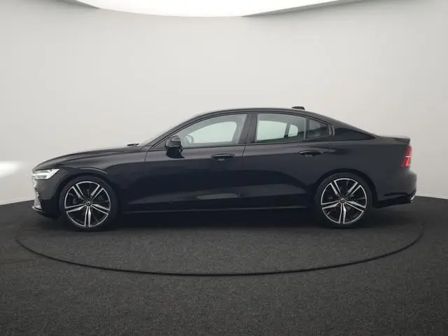 Volvo S60 T4 R-Design 191pk | Lederen Sportstoelen Memory | Camera | 19"L.M. | Apple Carplay | Virtu...