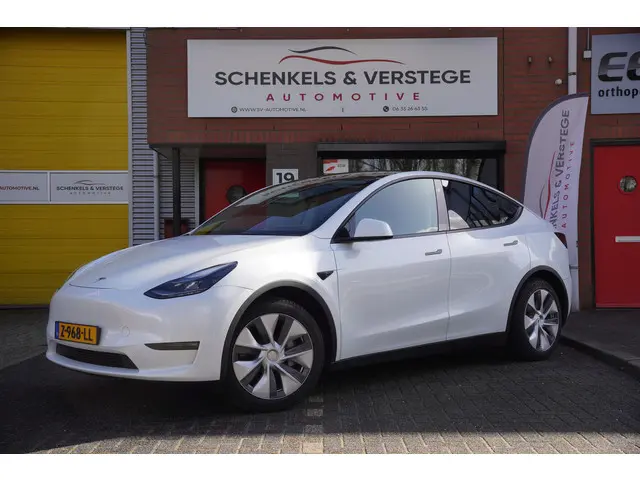 Tesla Model Y Long Range AWD 75 kWh / 93 SOH / BTW / Autopilot / Pano /Camera / Stoelverwarming /