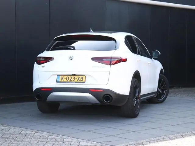 Alfa Romeo Stelvio 2.0 T AWD Super | LEDER | MEMORY | CAMERA | STOEL/STUURVERW. | CRUISE | NAVI |